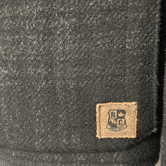Men’s Roots Coat - Picture 2 of 9